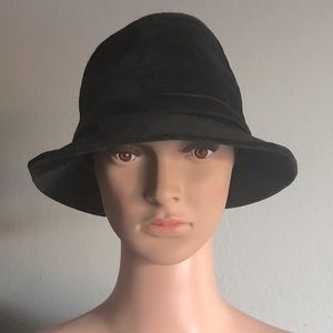 Black velvet style fedora hat!🎩